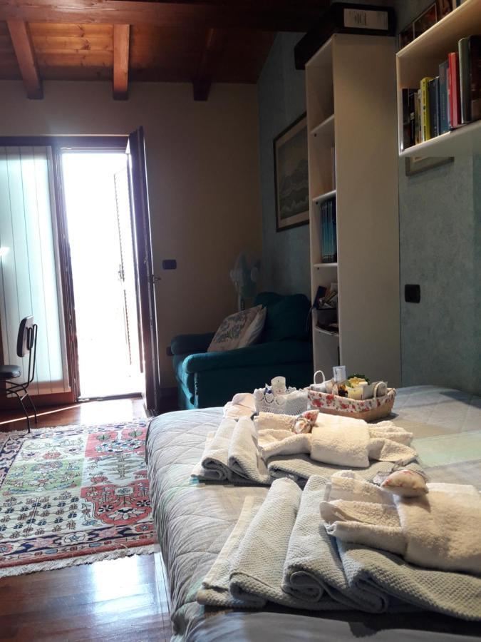 Lovely Casa Paola Villlafranca Centro Zimmer Rooms Villafranca di Verona Extérieur photo